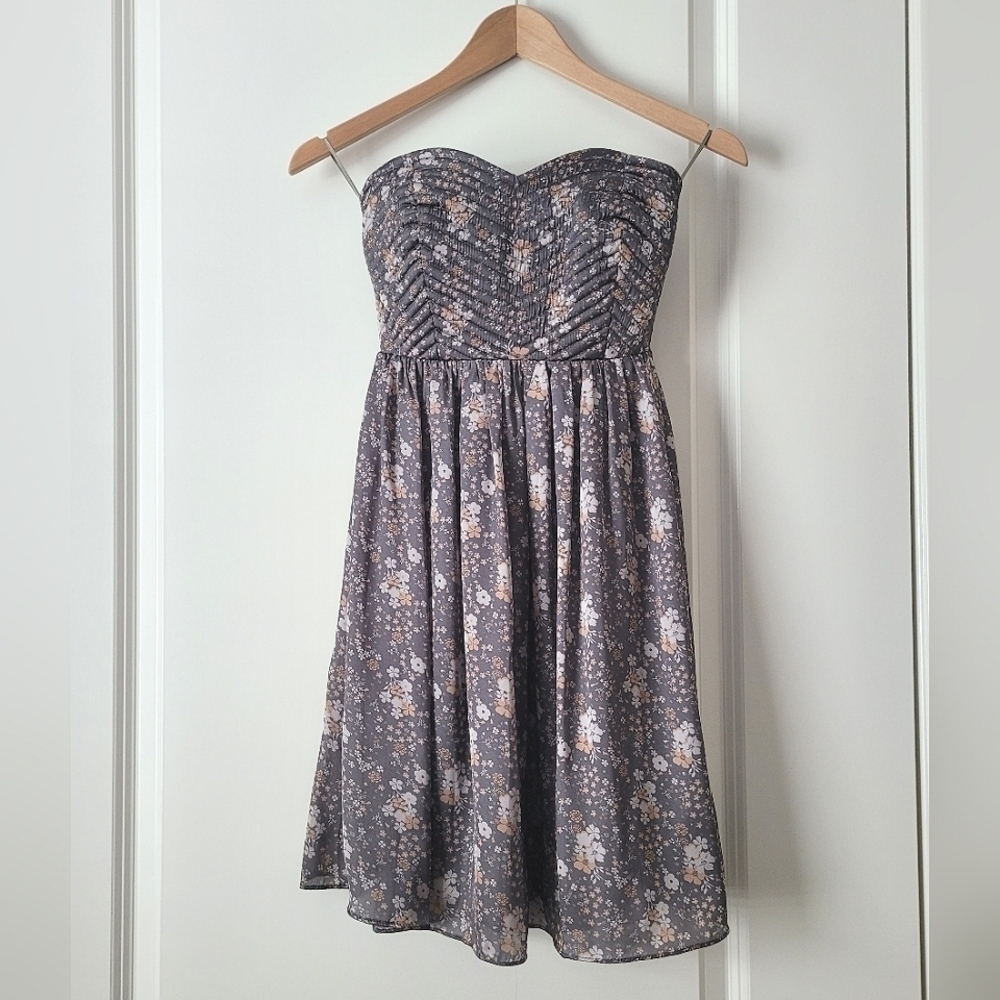 Quilted Strapless Floral Mini Dress XS Grey